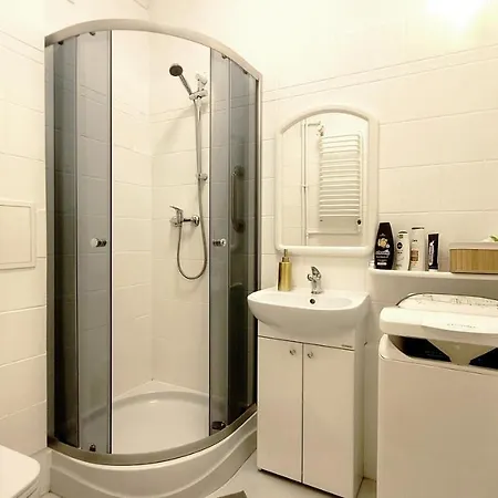 Happy Life - Apartment Next To Metro Station Warszawa Zewnętrze zdjęcie